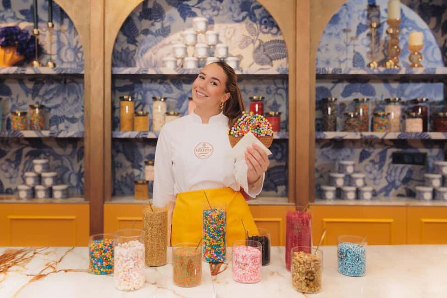 Amsterdam: Make your own Dutch Stroopwafel Workshop - Finding The Workshop Fast: Meeting Point Near Anne Frank House