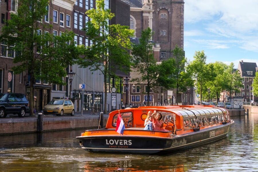 Amsterdam: Moco Museum Entry Ticket and Canal Cruise - The 1-hour canal cruise route through Amsterdam’s Canal Belt