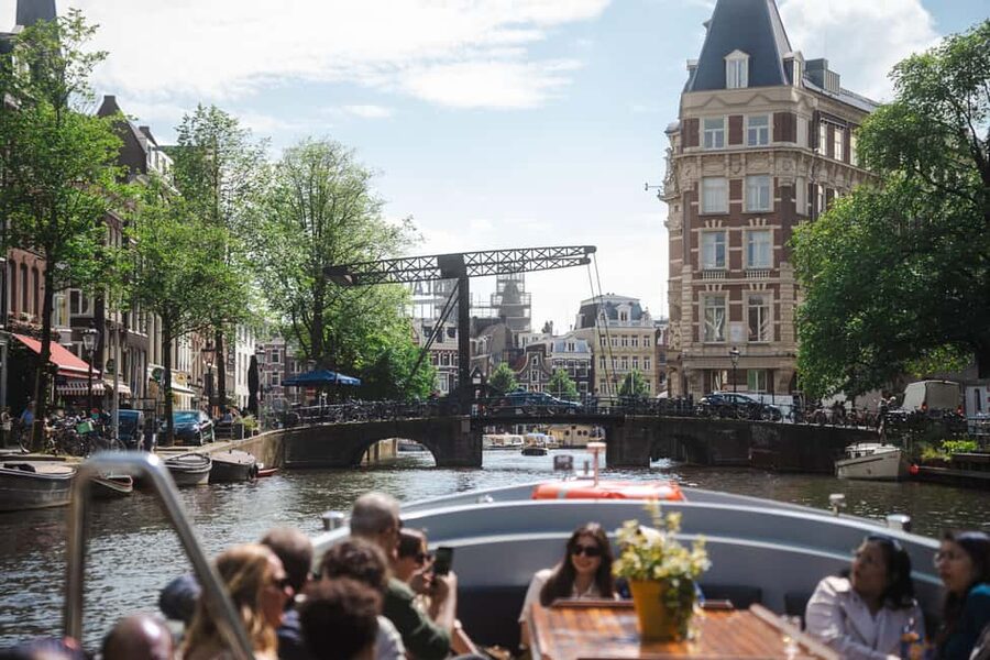 Amsterdam: Open Boat Canal Cruise (with Free Spritz Option) - Drinks and that to-go Spritz moment on deck