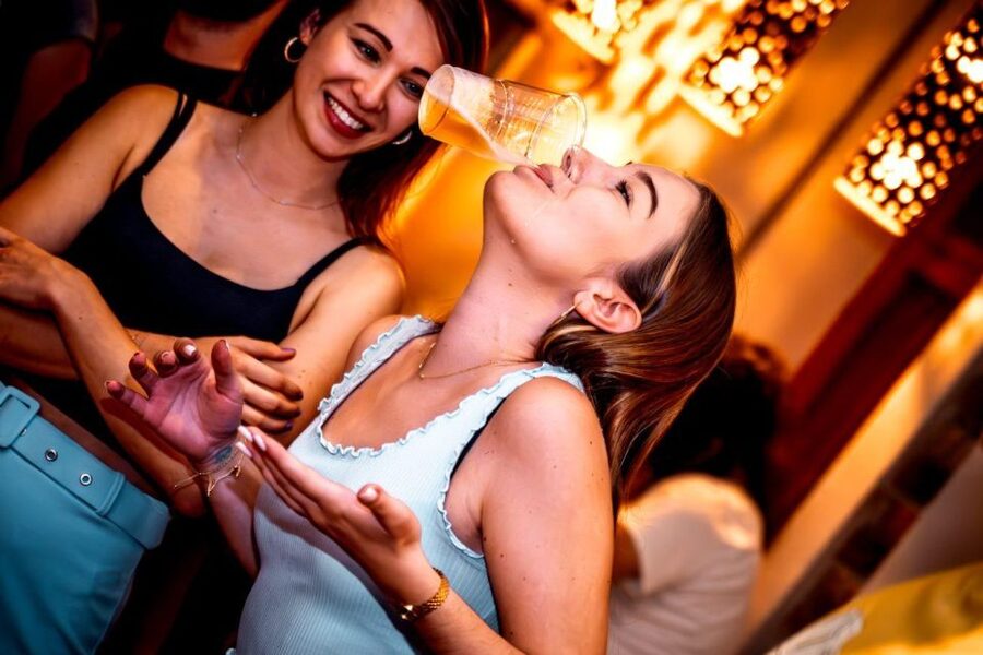 Amsterdam: Original Pub Crawl Party with VIP Entrance - The Role of Your Guide: Names You’ll See in the Feedback