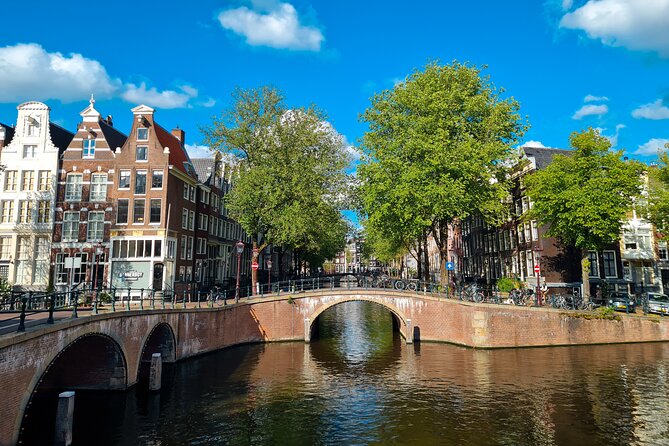 Amsterdam Pedicab City Tour (2 hours) - Dam Square to Zeedijk to Chinatown: old Amsterdam with quick photo stops