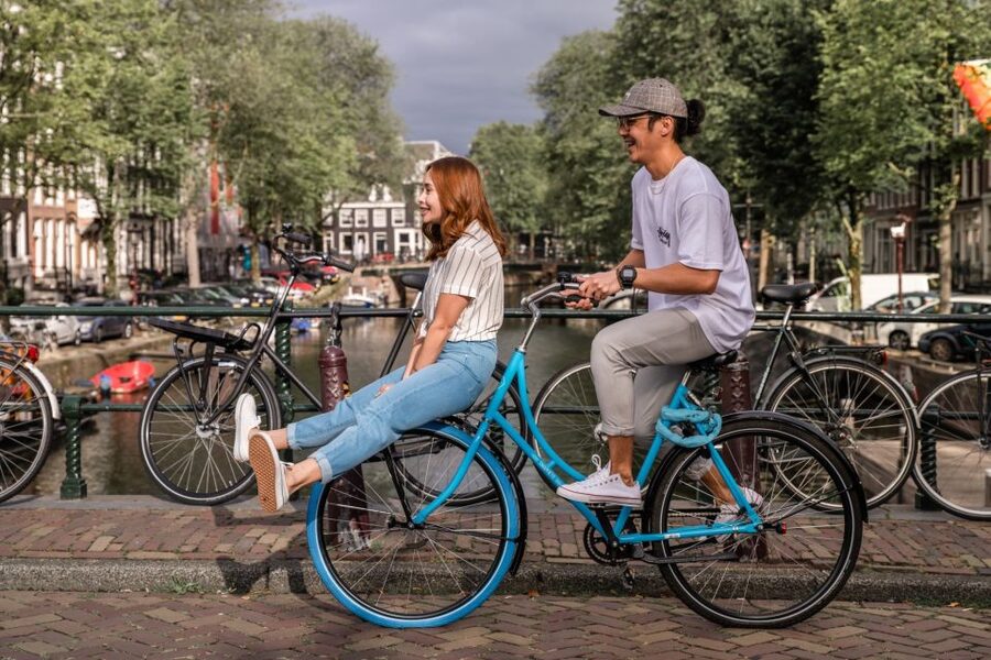 Amsterdam: Personal Travel & Vacation Photographer - How the Session Feels On the Ground in Amsterdam