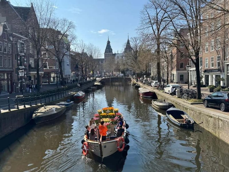 Amsterdam: Premium Tulip Boat Canal Tour - Why this Amsterdam tulip canal tour feels premium at just 10 people