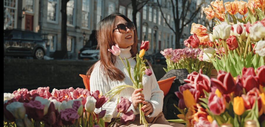 Amsterdam: Premium Tulip Boat Canal Tour - Price and value: is $33 for 1 hour actually a good deal?