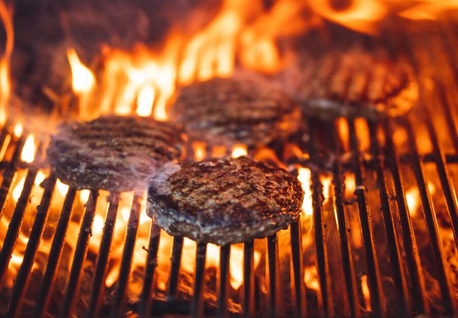 Amsterdam: Private BBQ Cruise with Personal Chef & Drinks - Boarding at Sea Palace: Meeting Point Tips and What to Look For