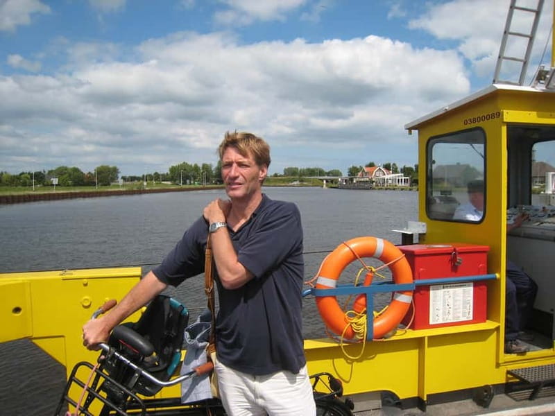 Amsterdam: Private Bike Tour - How the Guide Helps You Ride Safely in a Busy Bike City