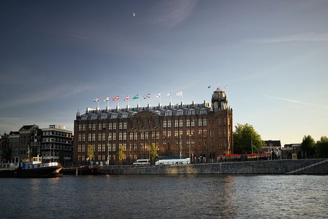 Amsterdam Private Boat Tour with Unlimited Drinks - Unlimited drinks: how it can make the cruise better, and how to manage it