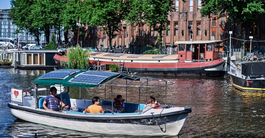 Amsterdam: Private Canal Tour - UNESCO canal district views you can actually enjoy