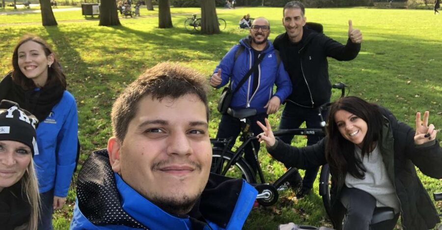 Amsterdam: Private City Bike Tour in italian - Canal Belt Views and Golden Age Merchant Houses