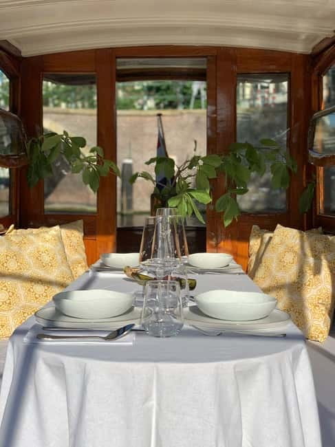 Amsterdam: Private Dinner Cruise (4pers) with Guide - Key things I’d plan for before you go