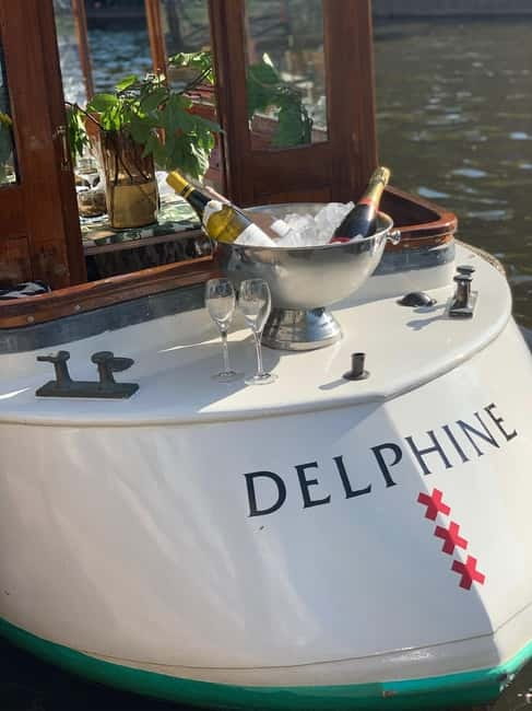 Amsterdam: Private Dinner Cruise (4pers) with Guide - Why a private canal dinner feels like the best use of Amsterdam time