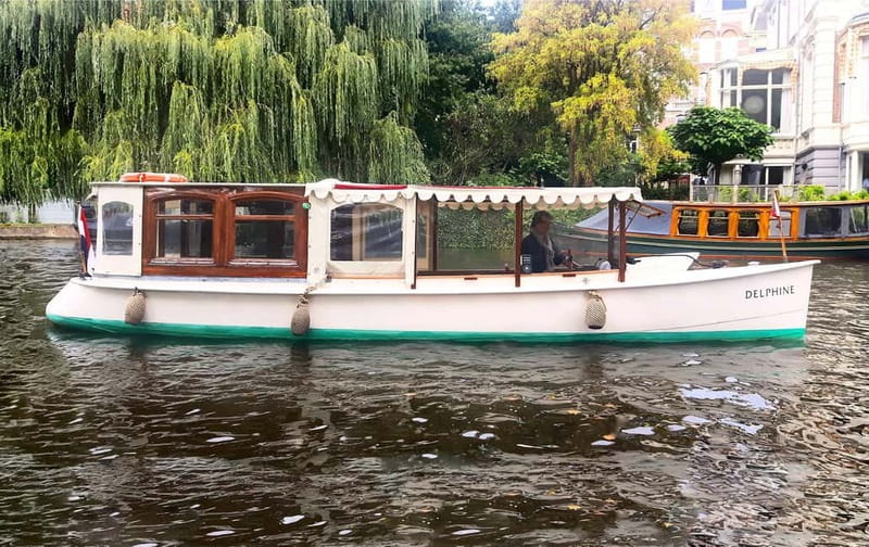 Amsterdam: Private Dinner Cruise (4pers) with Guide - Getting to the H’ART Museum dock: the start that shapes your whole evening