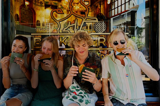 Amsterdam Private Food & Drinks Tour by UNESCO Canals & Jordaan - Brown cafés and the oldest canal: Singel plus a jenever-style pause