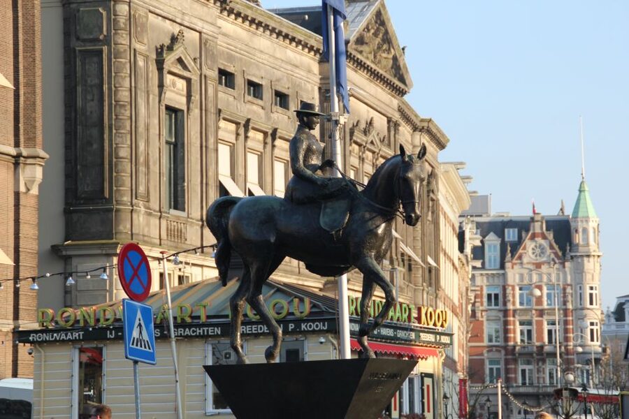 Amsterdam: Private Hidden Gems Discovery Tour - How a private Amsterdam walk beats trying to plan it all yourself