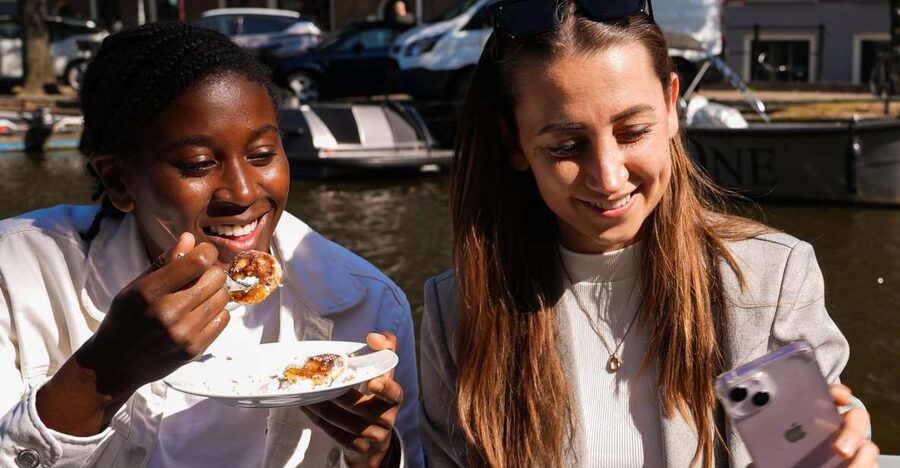 Amsterdam: Private Luxury Cruise with BBQ and Drinks - Key things to know before you go
