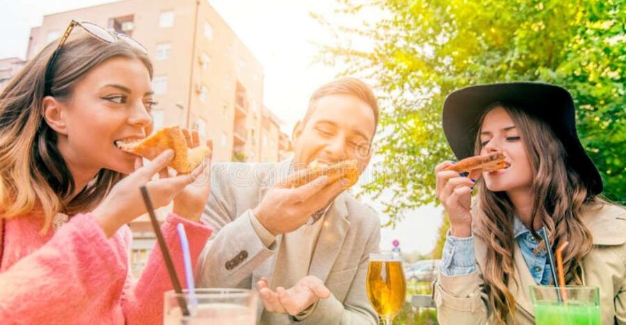 Amsterdam: Private Luxury Cruise with Pizza and Drinks - A 1.5-hour electric-style canal ride through UNESCO waters