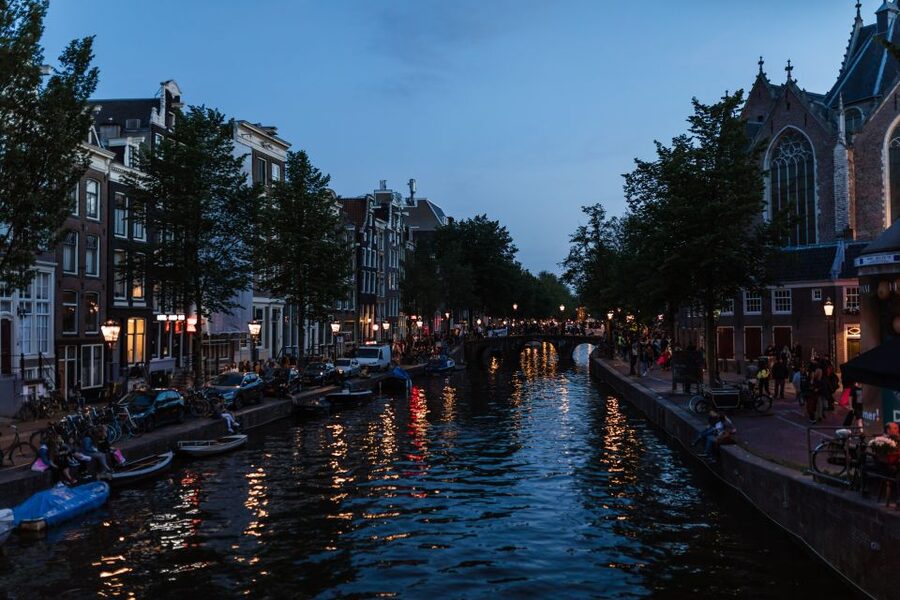 Amsterdam: Private Night Tour of Speakeasies and Bars - Key Things I’d Plan For
