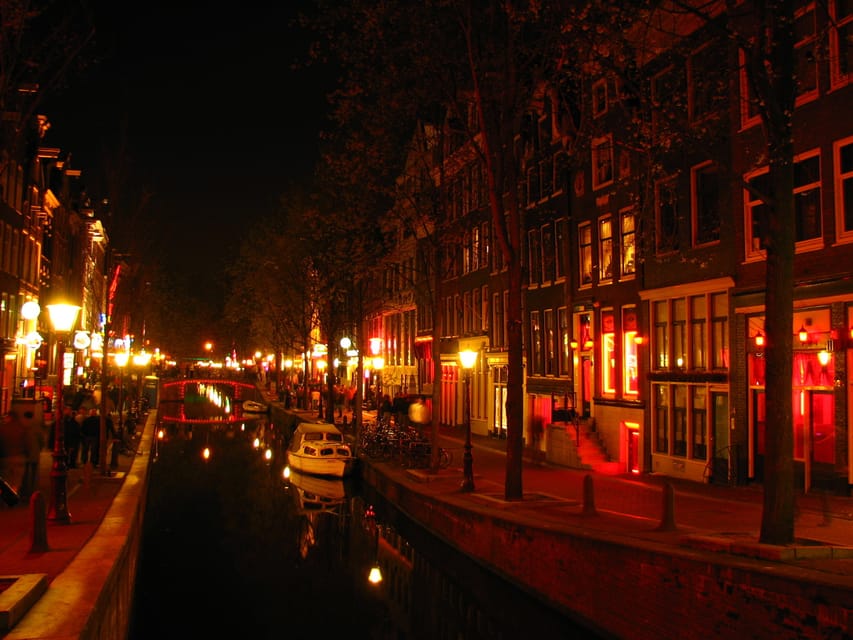 Amsterdam: Private Red Light District Tour in Spanish - Where You Start by Barbizon Palace Hotel NH Collection