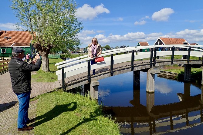 Amsterdam private tour to windmills, cheese farm and villages - How the 9:00 pickup shapes your whole day