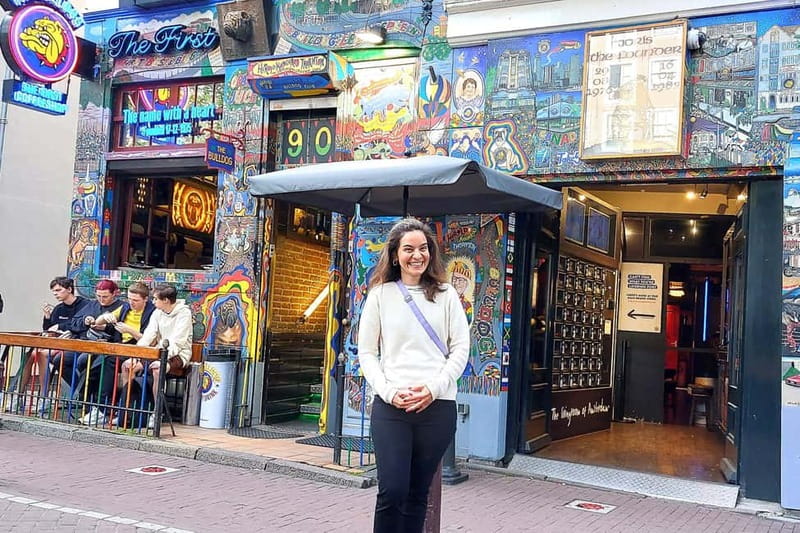 Amsterdam: Private Tour with Local Guide (French or English) - The private guide factor: French or English, plus real personality