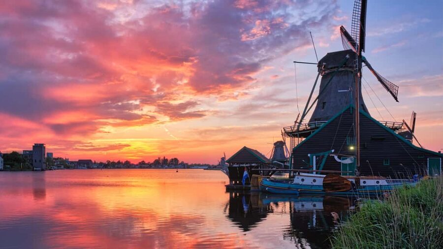 Amsterdam : Private Tour Zaanse Schans - Diamond Factory Tour: Craftsmanship You Can Actually See