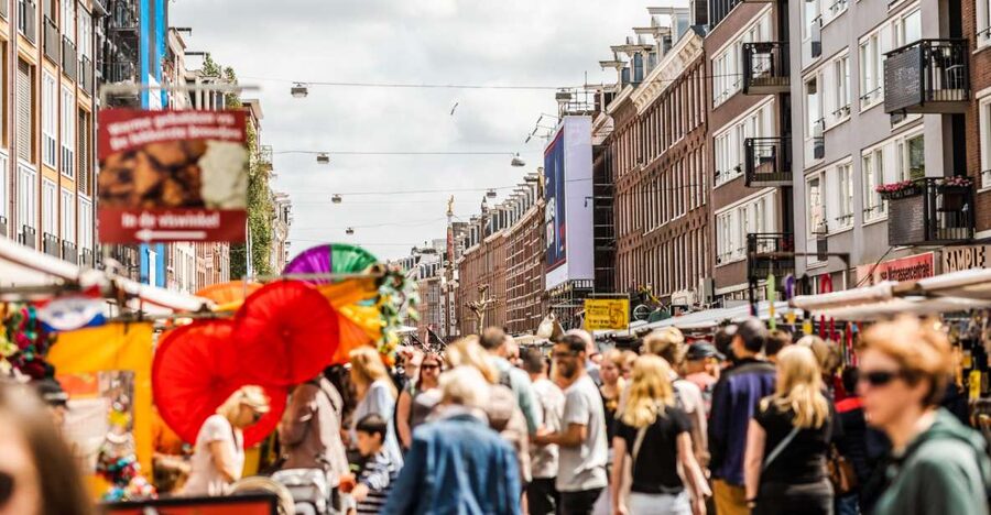 Amsterdam: Private Walking Tour of Jordaan & De 9 Straatjes - The Jordaan Feeling: Art Galleries, Restaurants, and Market Energy