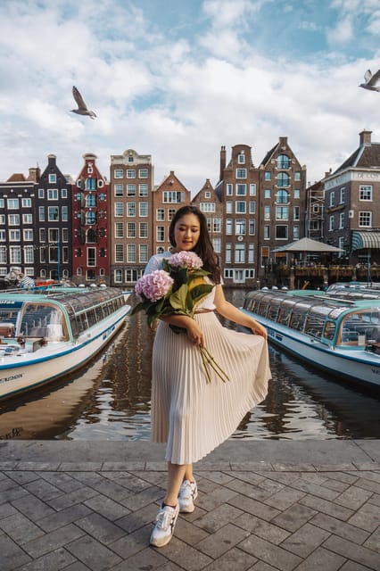 Amsterdam: Professional Photoshoot at the Canals - Why This Amsterdam Canal Photoshoot Works for Real Travel Memories