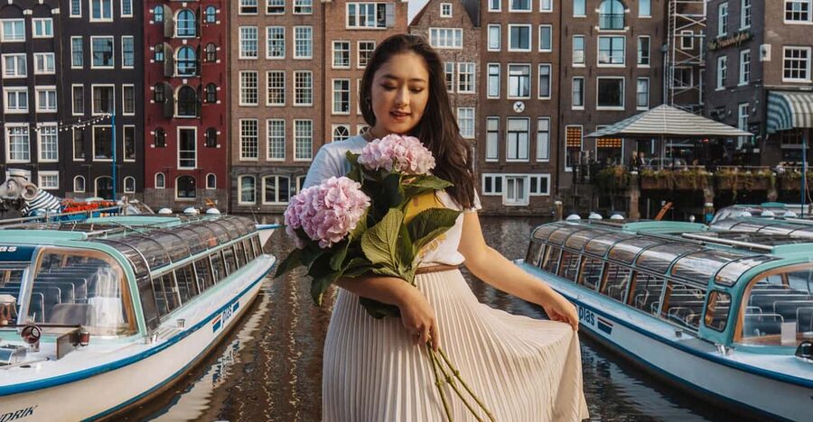 Amsterdam: Professional Photoshoot at the Canals - Weather Is Part of the Plan, Not a Surprise
