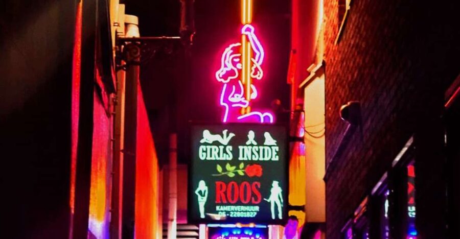 Amsterdam: Red Light District and Coffeeshop Culture Tour - Key Things You’ll Notice on This Walk
