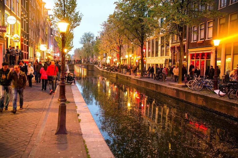 Amsterdam: Red Light District Tour in English or German - Who Should Book This Red Light District Tour (and Who Should Skip It)