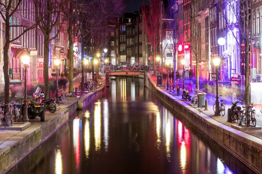 Amsterdam: Red Light District Walking Tour - Why This Walk Works (Even If You Are Nervous)