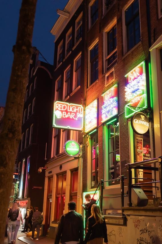 Amsterdam: Red Light Tour Exclusive + Peep Show - Key takeaways before you go