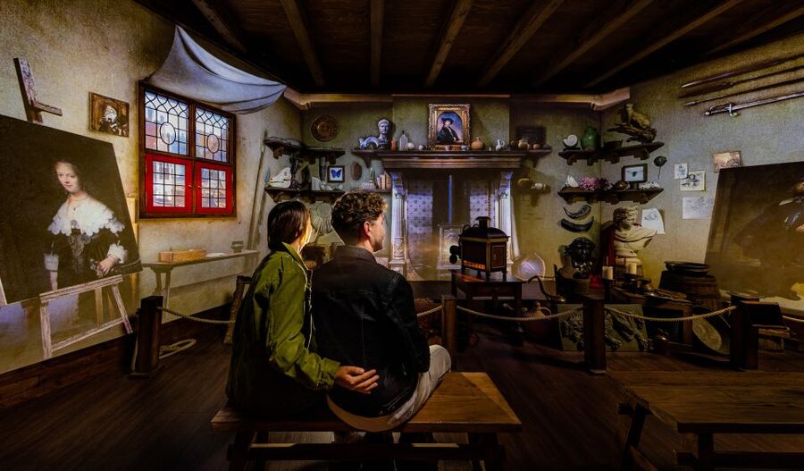 Amsterdam: Rembrandts Immersive Experience Admission Ticket - The 25-minute 5D studio show: video, scents, music, and effects