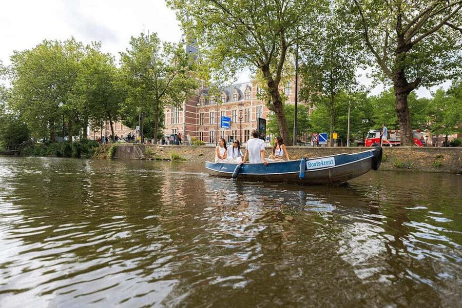 Amsterdam: Sail Yourself with a 2 Hour Boat Rental - Rules you need to respect: sober steering, no music, and other boats