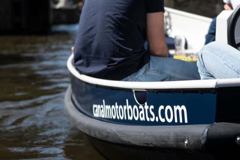 Amsterdam: Self-Drive Boat Rental (5 departure locations) - Getting started: learning the wheel without a license
