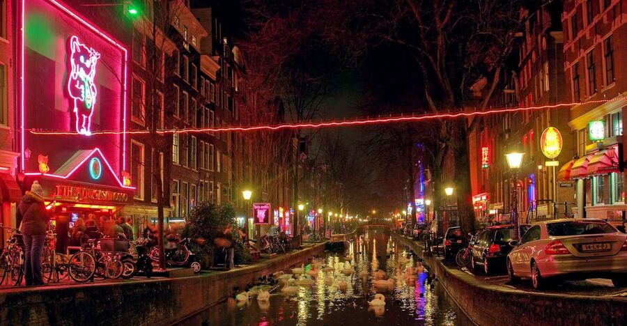 Amsterdam: Sex, Drugs, and Freedom Walking Tour - Why Amsterdam Treats Sex and Drugs Like Civic Topics