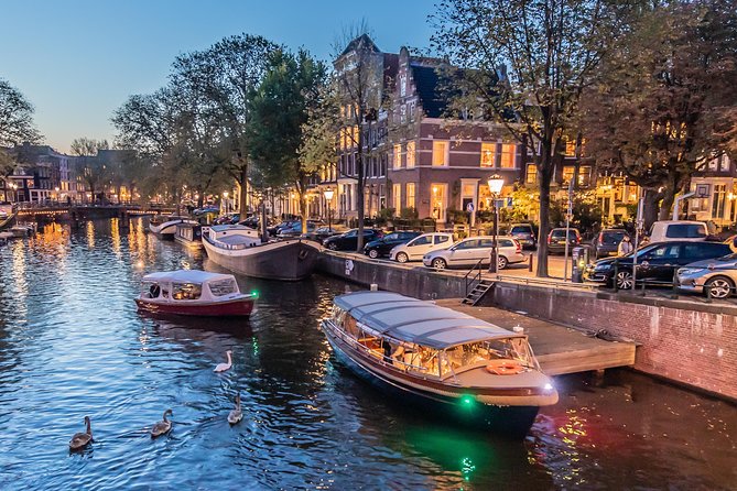 Amsterdam Small-Group Evening Canal Cruise Including Wine, Craft Beer, Cheese - The loop route: Jordaan canals, Prinseneiland, and the oldest district