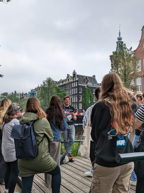 Amsterdam: small group tour: History, humor & hidden gems - Why this Amsterdam history walking tour feels easy and fun