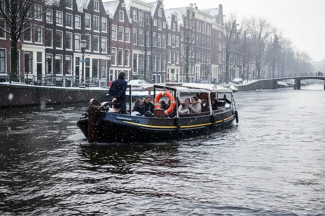 Amsterdam Smoke Friendly Cruise with drinks option & local guide - Captain Jack, your meeting point, and how to find the boat fast