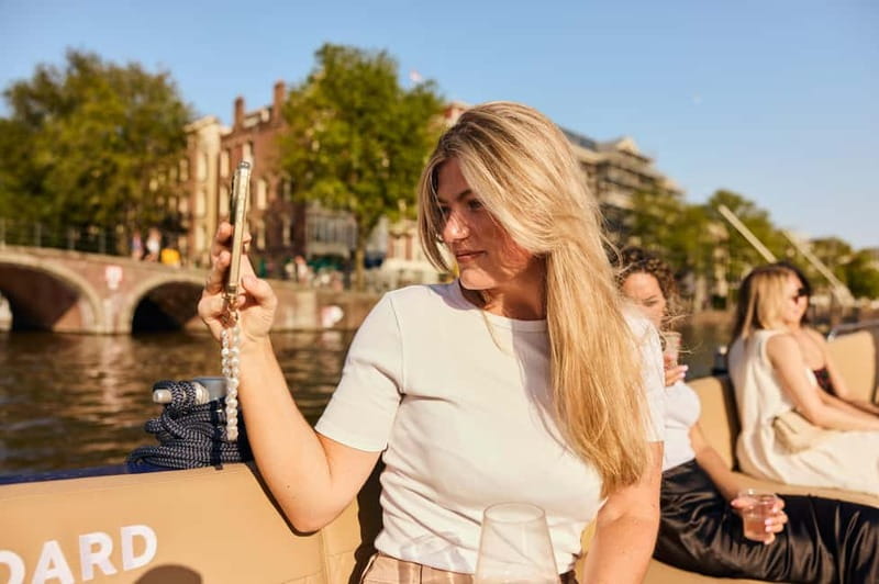 Amsterdam: Spanish Guided Open Boat Cruise with Bar Onboard - FAQ