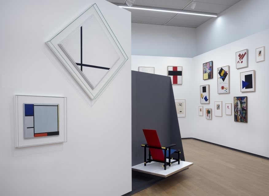 Amsterdam: Stedelijk Museum and 1-Hour Canal Cruise - Practical planning tips for a smooth day