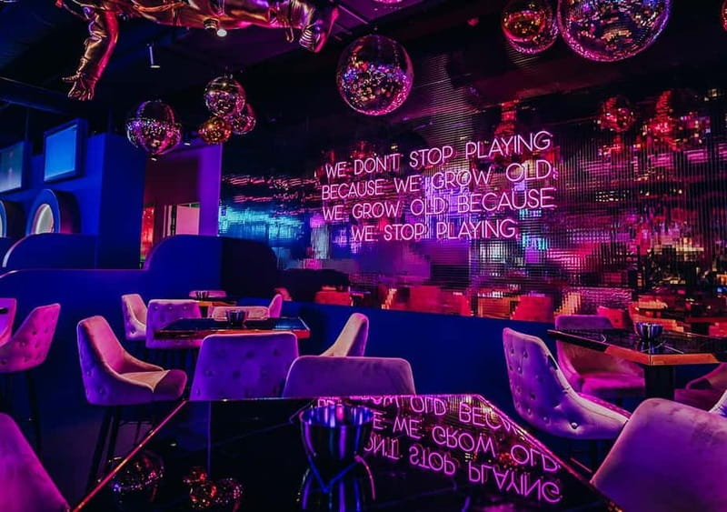 Amsterdam: The All Out - No.1 Activity Bar - Who should book The All Out, and who should skip it