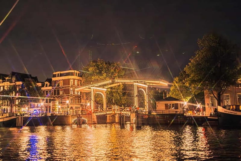 Amsterdam: The Bulldog Boat Smoke-Friendly Cruise & 2 Drinks - Timing: sunset and night lights can change the whole feel