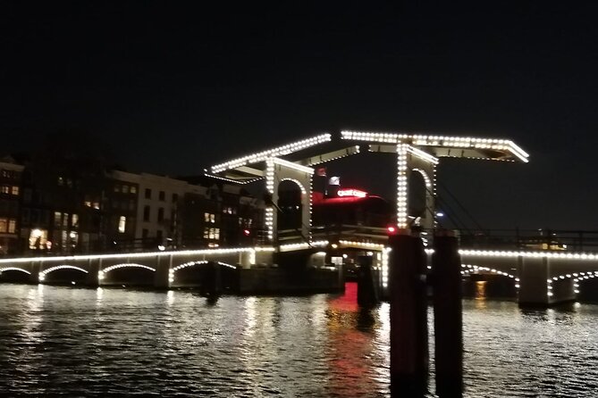 Amsterdam: The Bulldog Boat Smoke-Friendly Cruise & 2 Drinks - Getting on board: Central Station is your anchor point