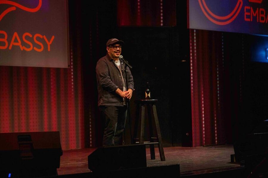 Amsterdam: The Comedy Embassy Stand-Up Show - Drinks and the bar setup, a small detail that affects the mood