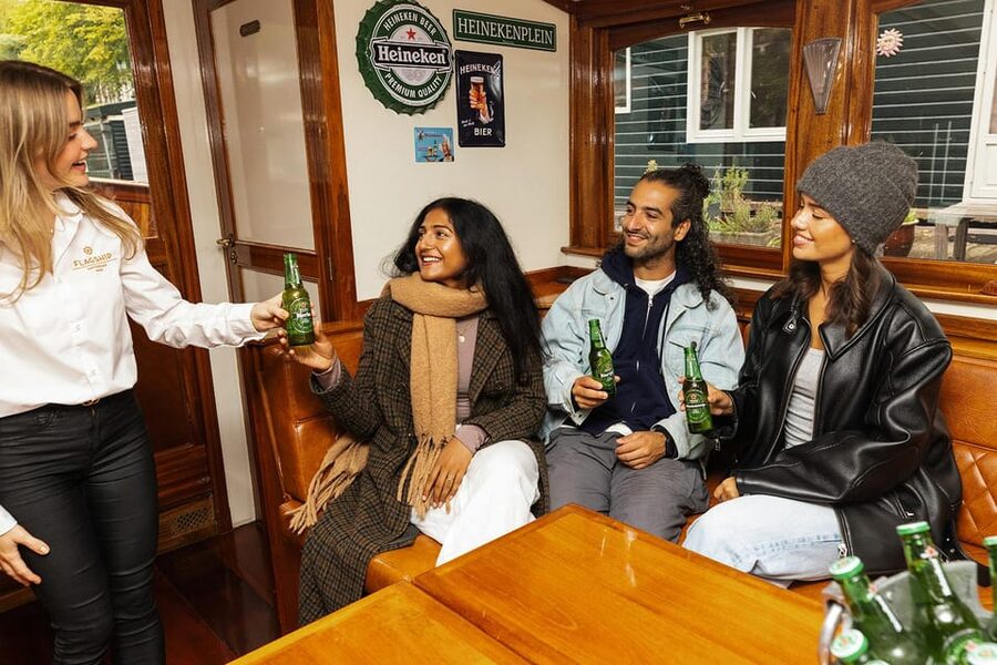 Amsterdam: The Heineken Flagship Canal Cruise - The Heineken beer moment: included premium beer and how to pace it