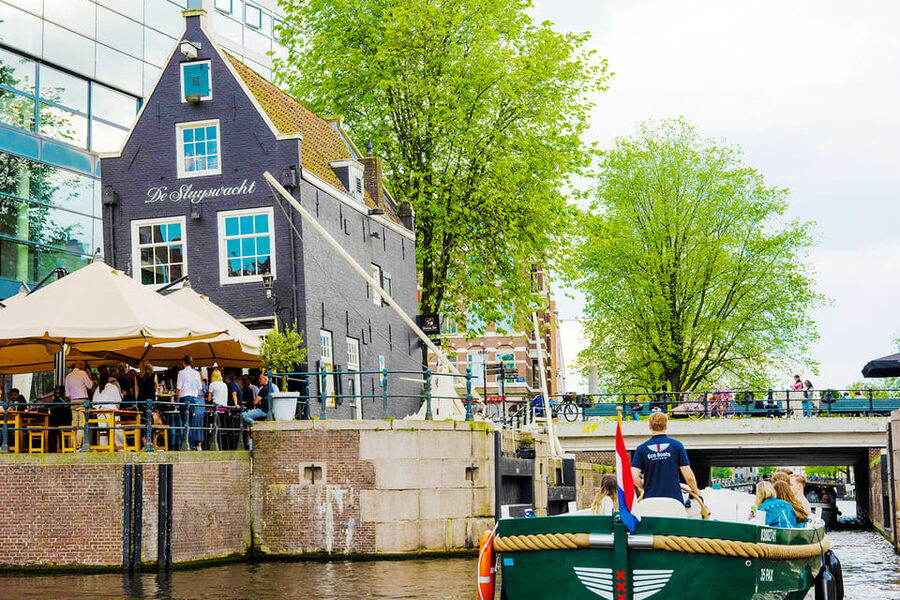 Amsterdam: The Newest Canal Cruise with Drink Option - Price Around $18, and How This Fits Value