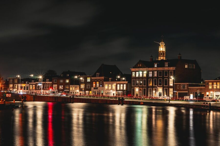 Amsterdam to Haarlem: Private Day-Trip Experience - Haarlem on foot: canals, gabled houses, and the near-800-year vibe