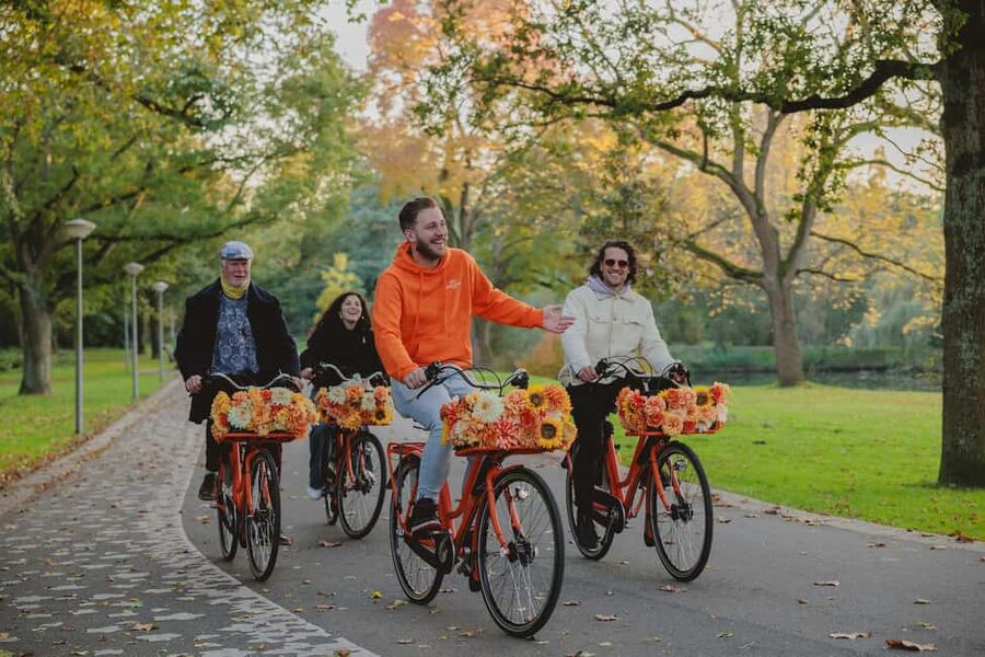 Amsterdam: Top Highlights Guided Bike Tour - Quick hits you will actually use