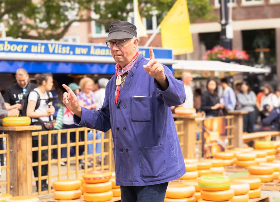 Amsterdam: Traditional Cheese Market Tour to Alkmaar - Key points to know before you go